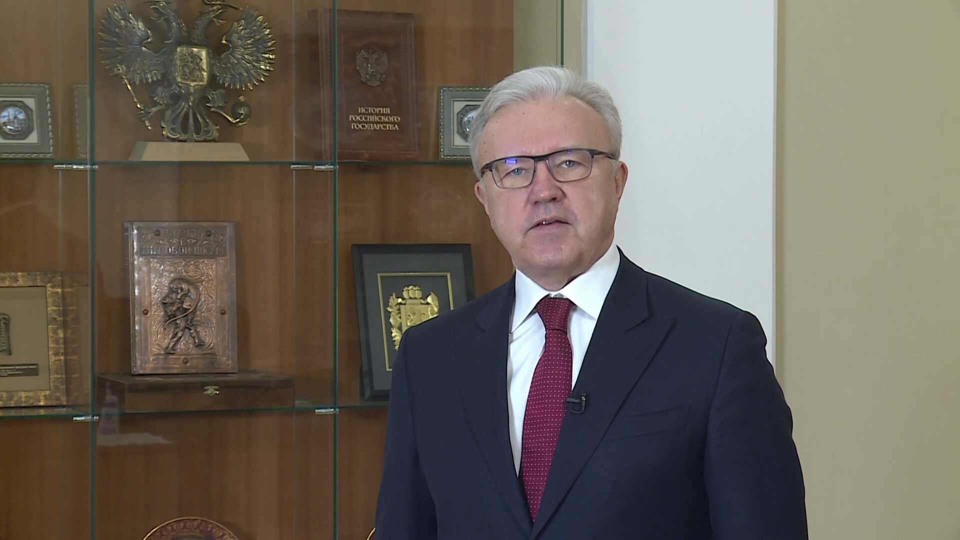 инаугурация губернатора усса. поздравление губернатора красноярского края. усс на 9 мая. александр владимирович денисов красноярск. железногорск красноярский край парад победы 9 мая 2022 года.