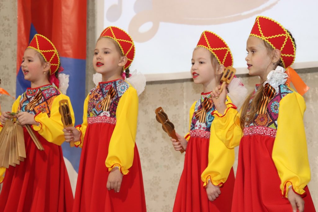 В Кузбассе продолжается приём заявок на фестиваль-конкурс патриотической песни «ПесниZаРодину»