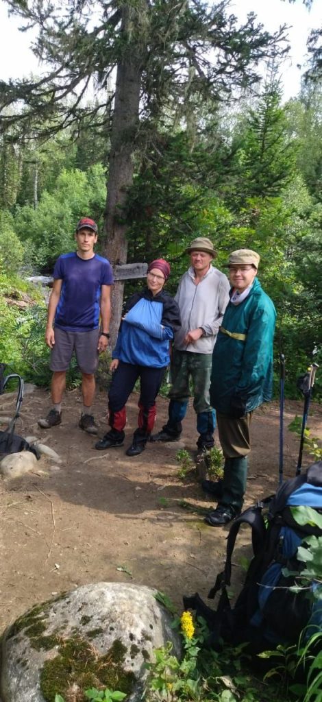 В горах Кузнецкого Алатау потерялась группа туристов