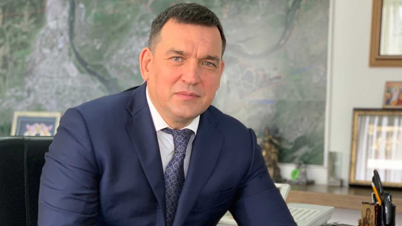 Блоггер местников роман из кузбасса новокузнецк фото Мы знаем, кто стоит за этими сообщениями": глава Новокузнецка Сергей Кузнецов пр